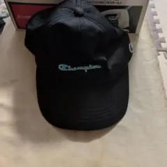 ​チャンピオン スポーツキャップ 黒 メッシュ 帽子 Champion ロゴ刺繍のサムネイル