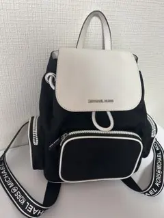 マイケルコース　リュックのサムネイル