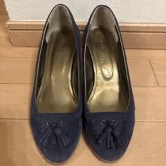 自由区　ネイビー タッセル付き パンプス