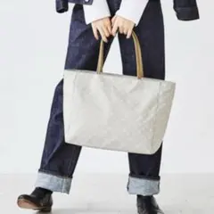 【美品】russet モノグラム柄 ナイロントートバッグ ベージュのサムネイル