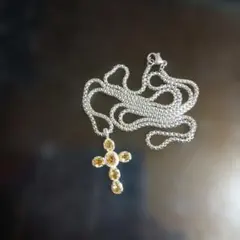 クロス型ペンダント