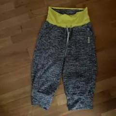 Reebok ヨガパンツ カプリ丈 グレー系