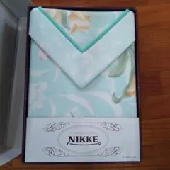 新品　NIKKE 　綿毛布　グリーン