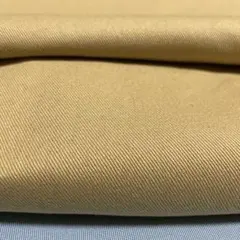 マスタード色の平織り生地 はぎれ約114cm幅×102cm