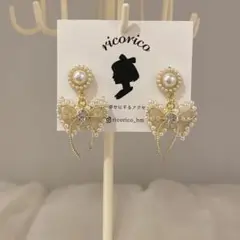 麗しのリボンピアス