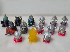 ウルトラマン 指人形 フィギュア 18体セット - メルカリ