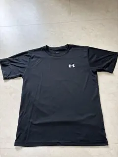 アンダーアーマーシャツ