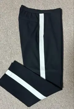 黒 サイドストライプ パンツ