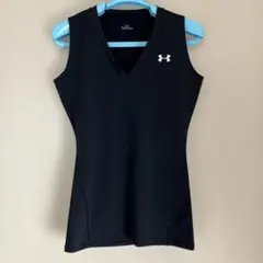 Under Armour ブラック タンクトップ MD