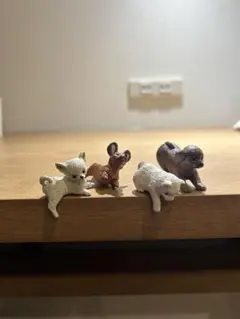 犬のフィギュア　4体セット