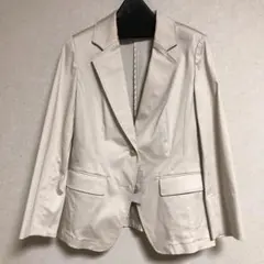 イトキン エルプラネット　ジャケット　本日限定お値下げ　ブレザー　アイボリーのサムネイル