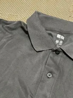 UNIQLO ポロシャツ 濃いグレー　Lサイズのサムネイル