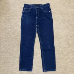 ユニクロ　ストレートスリムストレートジーンズ