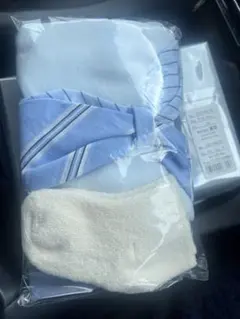 ベビー用涎拭き、パンツ、靴下 3点セット F