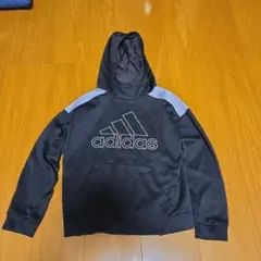 adidas フード付き ブラックパーカー 140