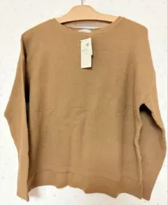 【新品未使用】earth もっちりニットプルオーバー　ブラウン