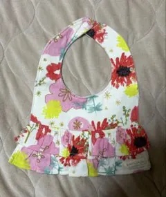 花柄フリル付きスタイ