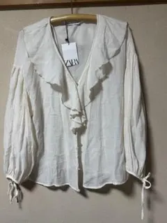 ⭐️タグ付新品⭐️ZARA フリル付きホワイトブラウス