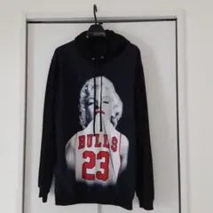 マリリン・モンロー BULLS 23 パーカー