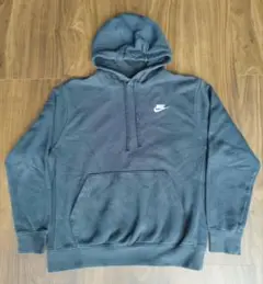 Nike ブラックパーカー フード付き