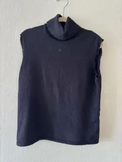 30年前　クレージュ　ハイネックセーター　黒　ノースリーブ M L