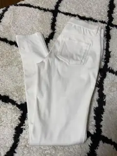 新品未使用品☆UNIQLO☆ホワイトレギパン