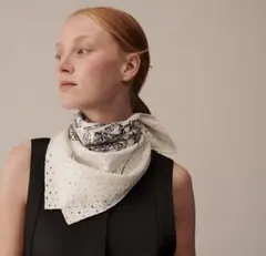 新品・エルメス・刺繍スカーフ