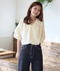 新品未使用【titivate】ボリュームスリーブスキッパーブラウスのサムネイル