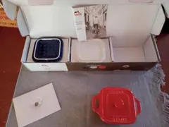 ストウブ　ミニココットスクエアのサムネイル