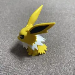 【匿名発送】ポケットモンスター　サンダース　フィギュアマスコット