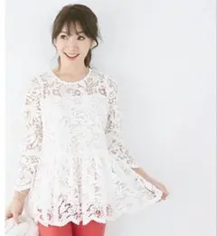美品✨Liala×PG 総レース デザイン　ペプラム　ブラウス 白 S上品のサムネイル