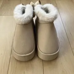 新品未使用❣️ベージュ ファー付きムートンブーツ