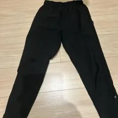 キッズ ロングパンツ 140 ブラック 裾ファスナー