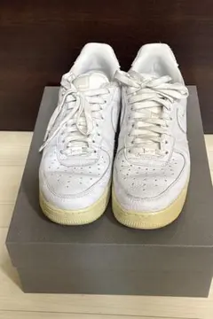 NIKE AIR FORCE 1 ホワイト スニーカーのサムネイル