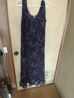 美品　ダークグレー ノースリーブ ロングワンピース 11号