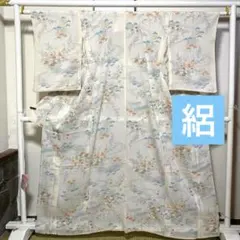 着物-夏着物227【小紋】【化繊】【絽】白地 花柄 涼やか 上品 - メルカリ