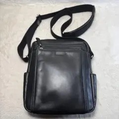 Burberry レザー　クロスボディバッグ　黒　Blackのサムネイル