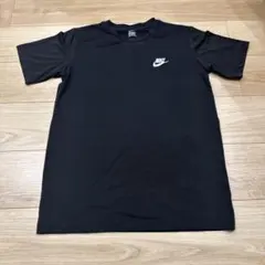 Nike ブラック Tシャツ