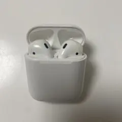 AirPods本体 ホワイト 充電ケース付き　第一世代