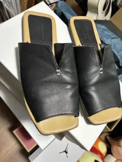 Adam et rope ブラックレザーオープントゥサンダル　⭐︎最終値下げ！