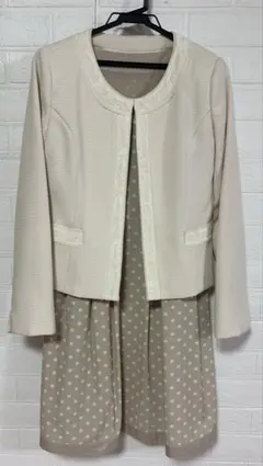 アイボリー ドット柄ドレスとジャケットセット