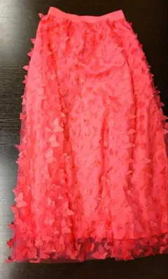 【新品未使用】蝶モチーフピンクチュールロングスカート