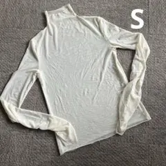 SHEIN ハイネック シアートップス インナー　ベージュ袖ギャザー重ね着