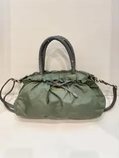 グリーン ショルダーバッグ