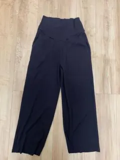 マタニティ　プリーツワイドパンツ
