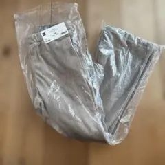 GU ヌクヌクニットコール　フレアパンツ　130