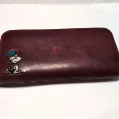 値下げしました！スヌーピー刺繍　長財布　革