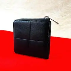 【極美品】ボッテガヴェネタ　カセット二つ折り財布 極美✨付属完備✨ボッテガヴェネタ 二つ折り財布 カセット レザー 黒