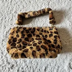 ヒョウ柄ハンドバッグ