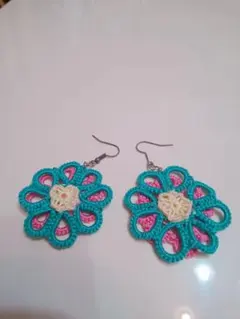 ハンドメイドピアス